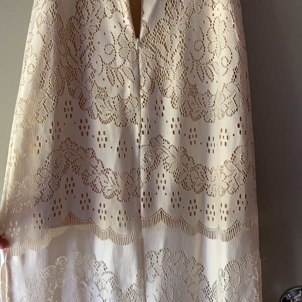 BOGO Maxi Backless Cream White Lacy Dress - Picture 7 of 8
